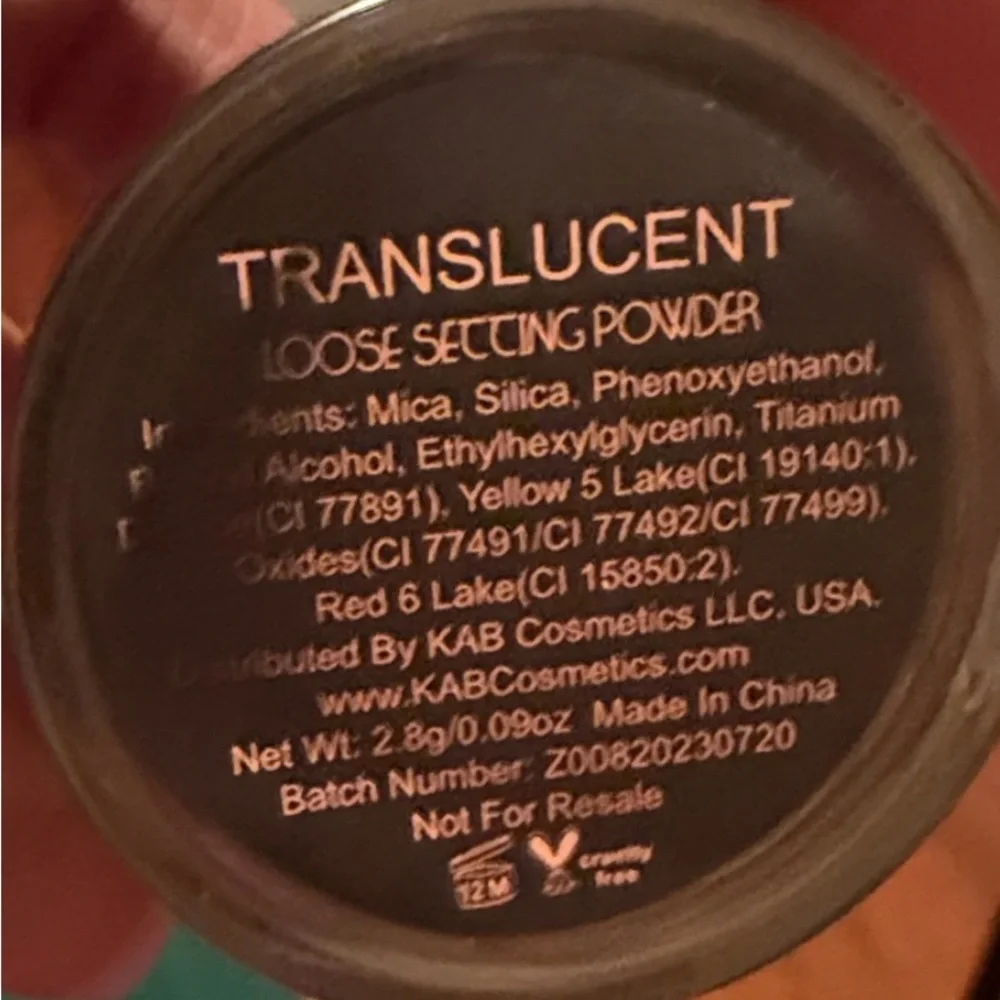 KAB Loose Setting Powder and Jeffery Star Lip Set